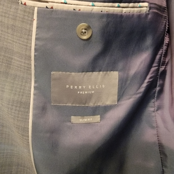 Perry Ellis Suit Jacket - Picture 3 of 4